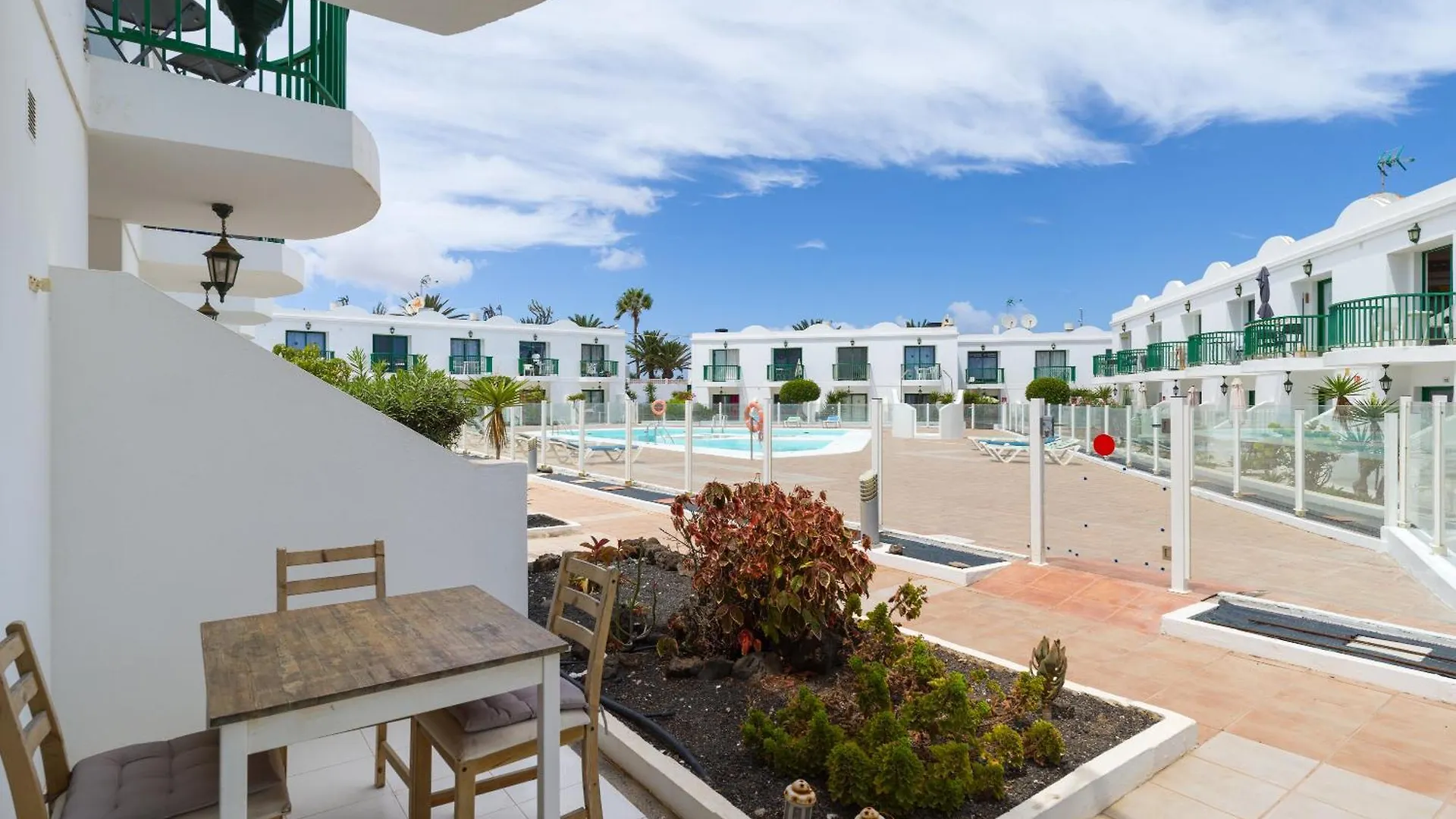 Cleo Pool View & Wi-Fi By Irent Fuerteventura Apartment Corralejo Spain